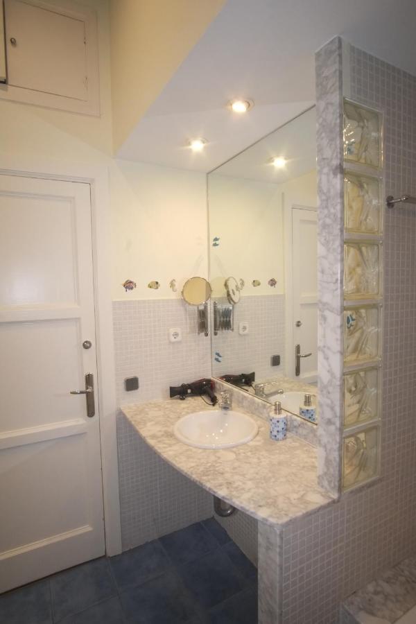 Lovely Apartment At Park Gueell Barcelone Extérieur photo